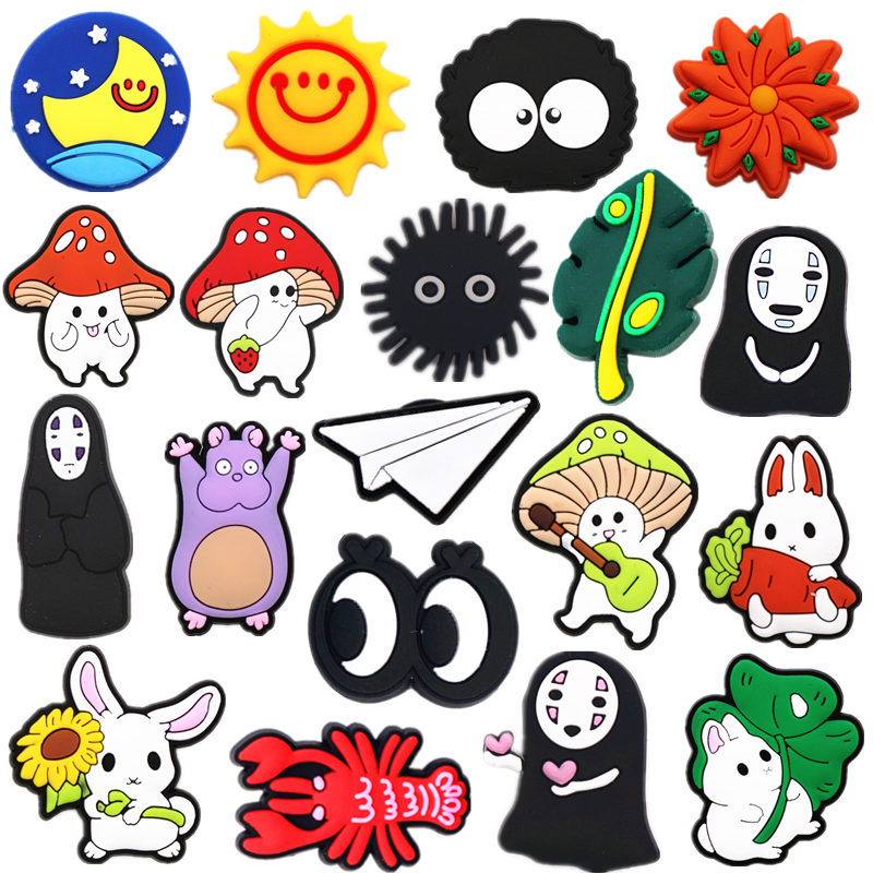 Single 1pcs Japanese Cartoon Shoe Charms Buckle Clogs Sun Moon Chinchilla Sprite Fit Wristbands Shoes Decorations Croc Jibz