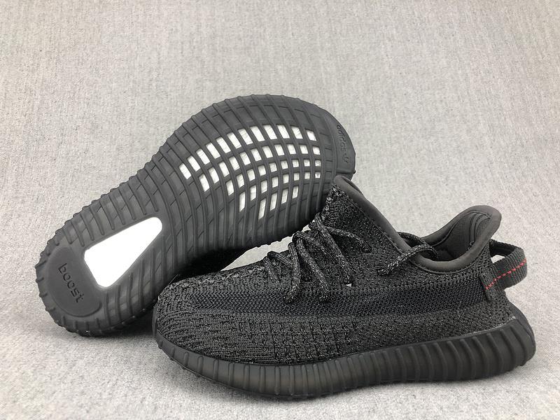 2019 Adidas Yeezy Boost 350 V2 Black (Kids)